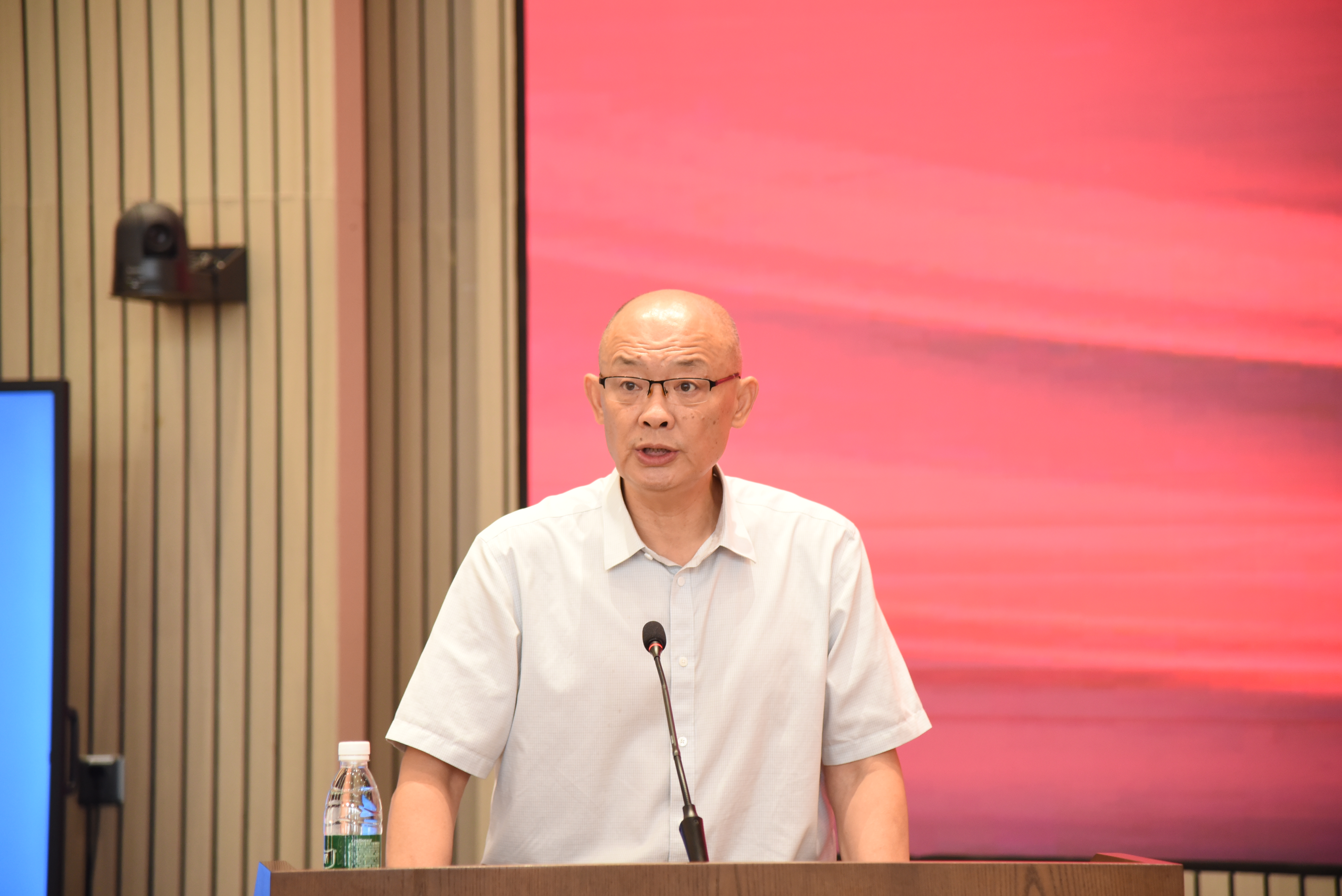 图6-李军风董事长总结讲话.JPG 图6-李军风董事长总结讲话.JPG